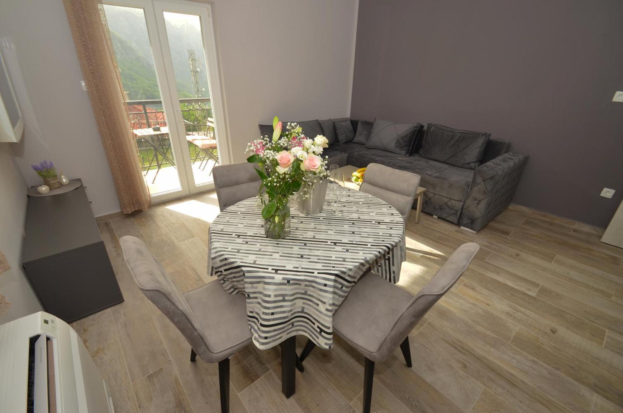 Apartments Orizzonte With Beautiful View Of The Bay Κότορ Εξωτερικό φωτογραφία